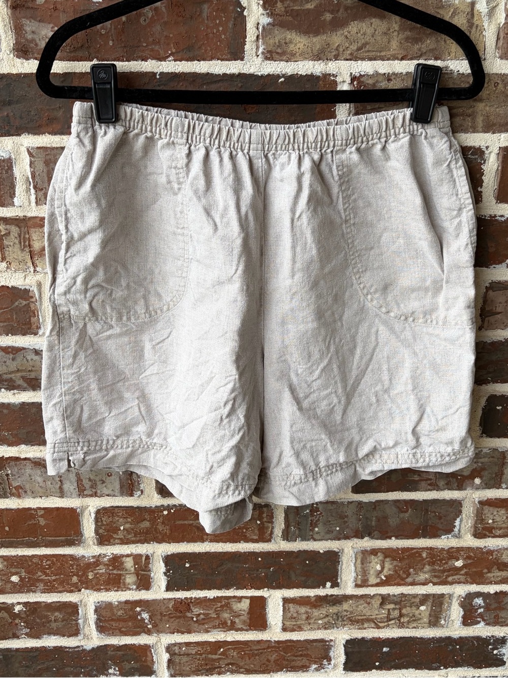 J. Jill Linen Beige 100% Linen Familiar Fit Pull-on Shorts Size Medium